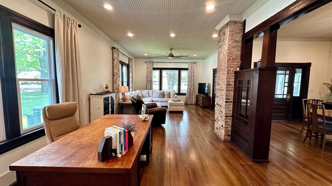 Photo of Livingroom in St. James