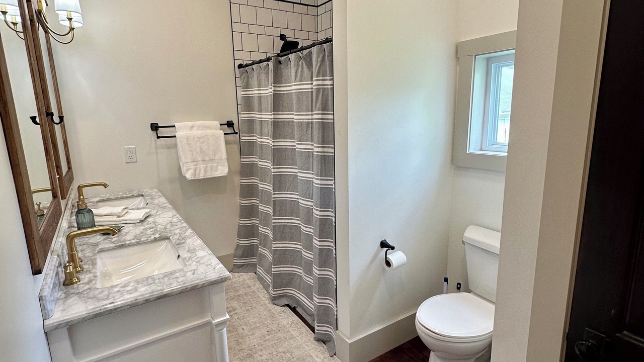 Photo of Bathroom in St. James