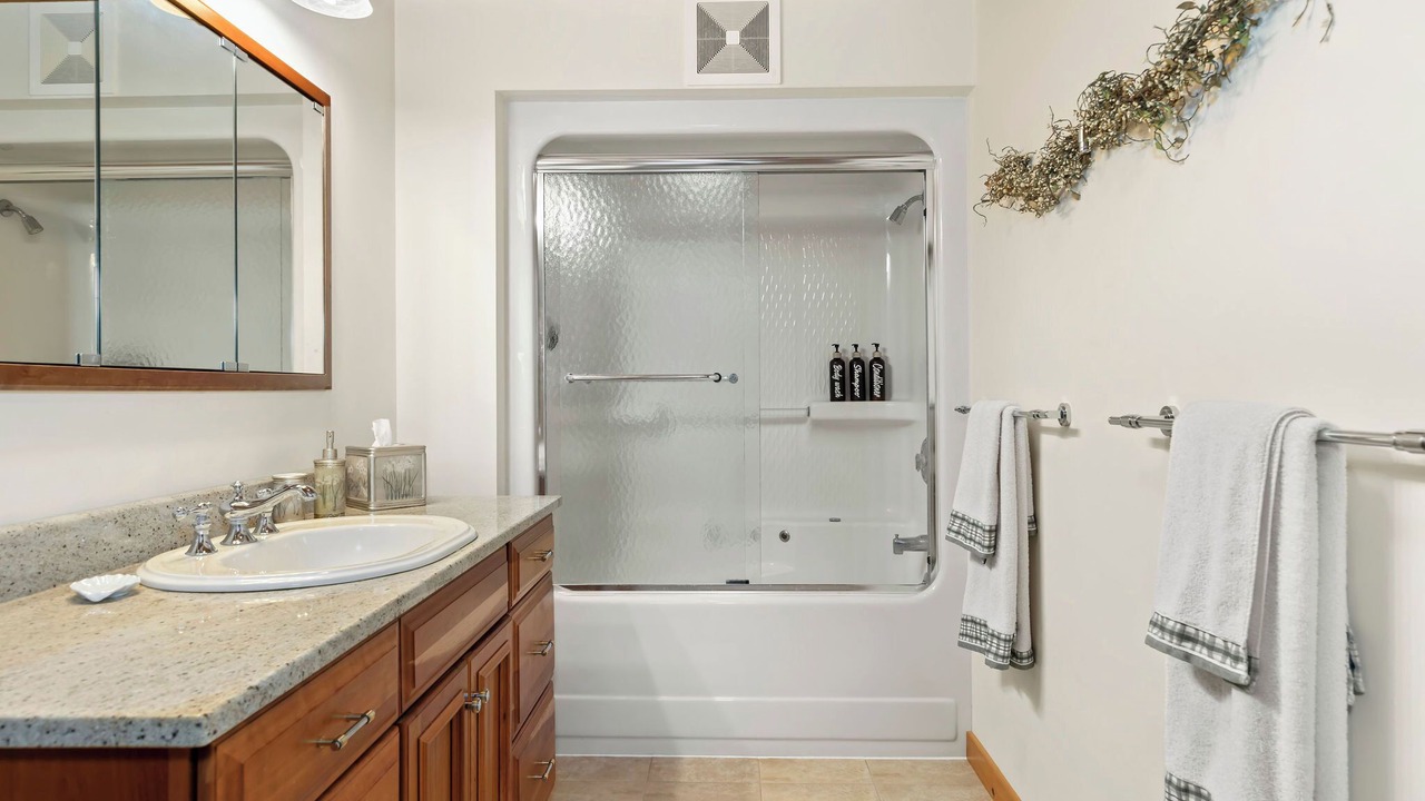 Photo of Bathroom in Jay