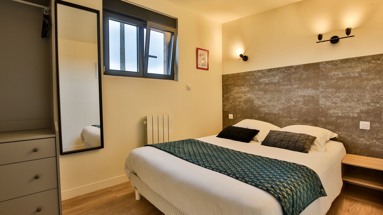 Photo of Bedroom in Clermont-Creans