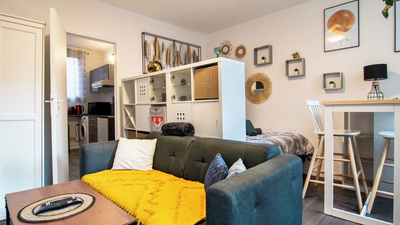 Photo of Livingroom in Anatole France Danton