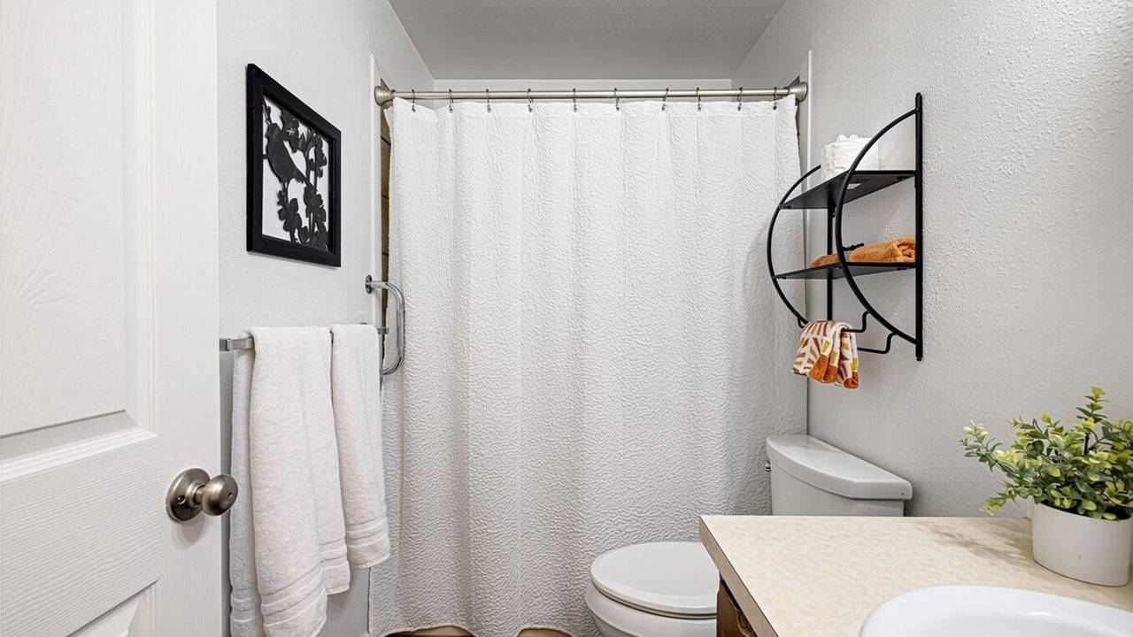 Photo of Bathroom in Veterans Park