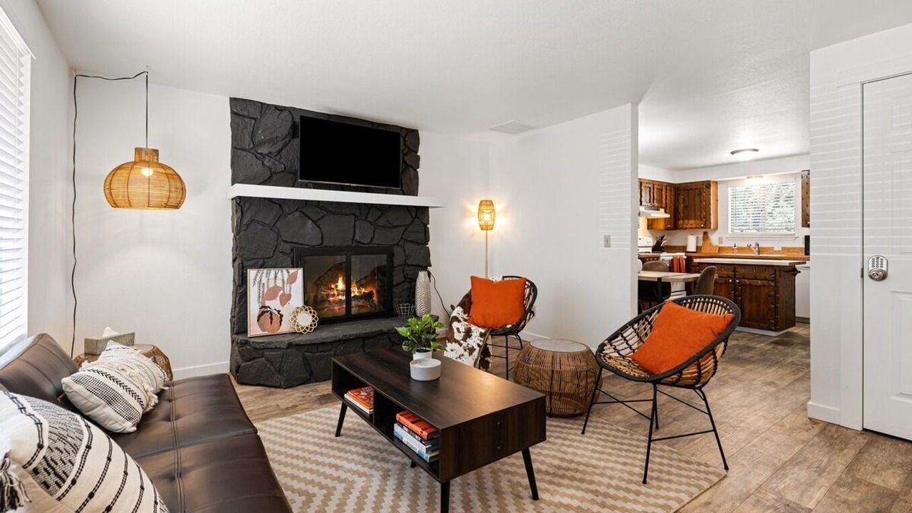 Photo of Livingroom in Veterans Park