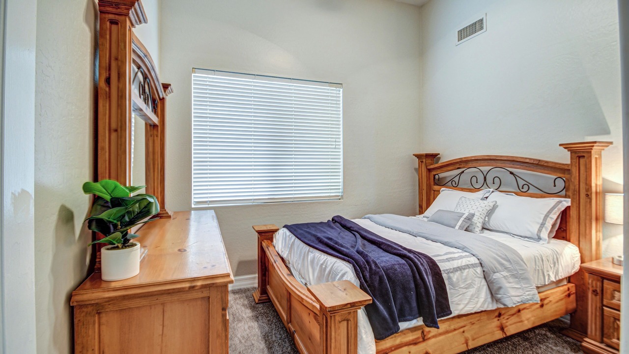 Photo of Bedroom in Mesa