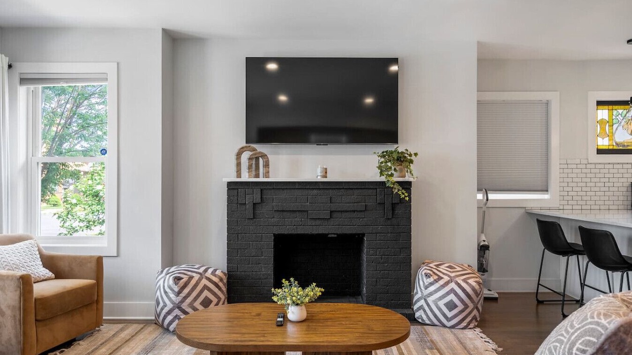 Photo of Livingroom in Cragin