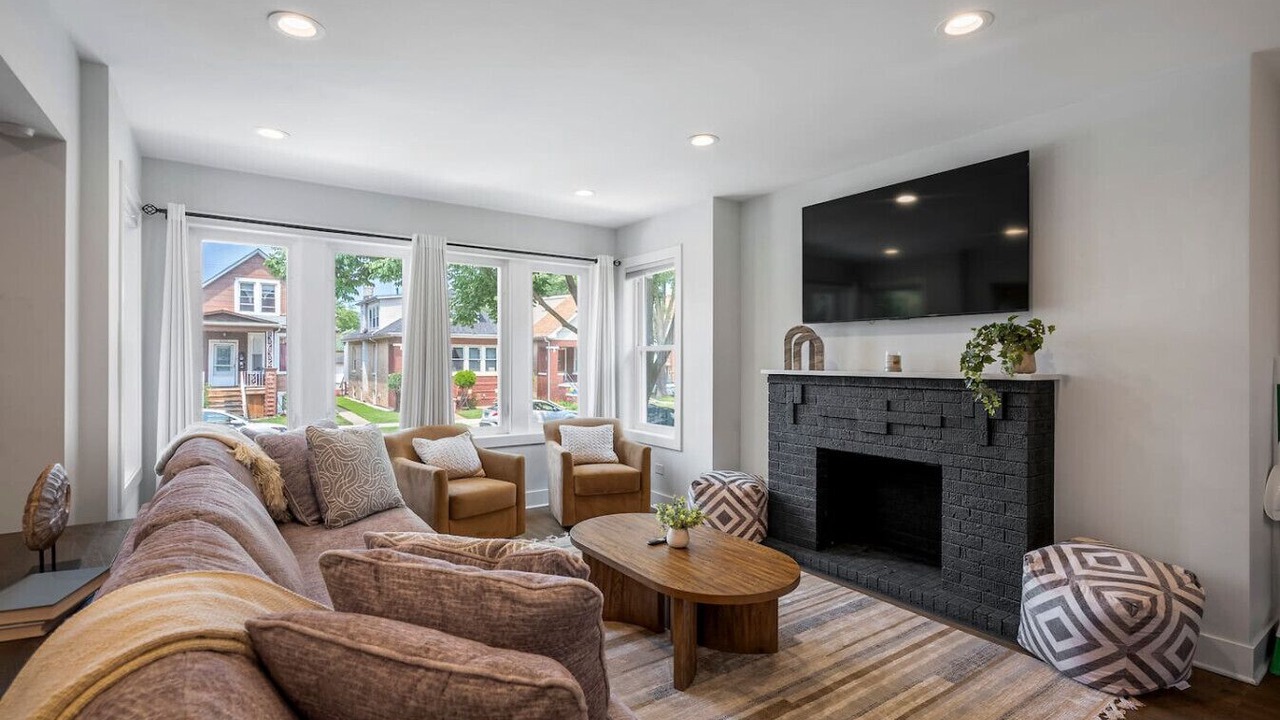 Photo of Livingroom in Cragin