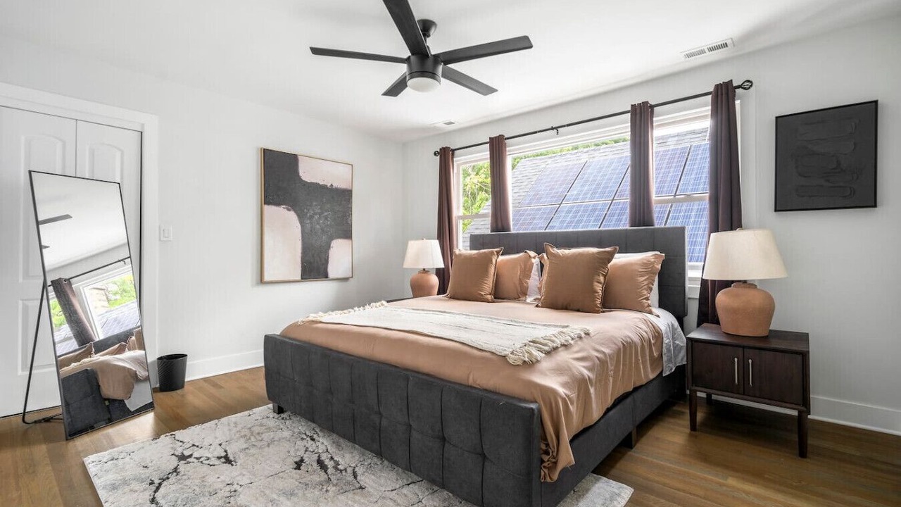 Photo of Bedroom in Cragin