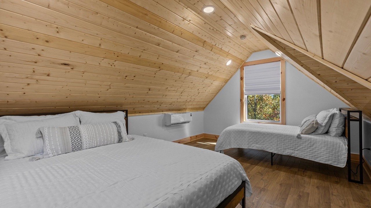 Photo of Bedroom in Beaver Shores