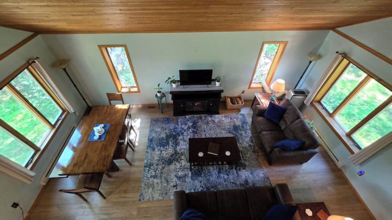 Photo of Livingroom in Iron River