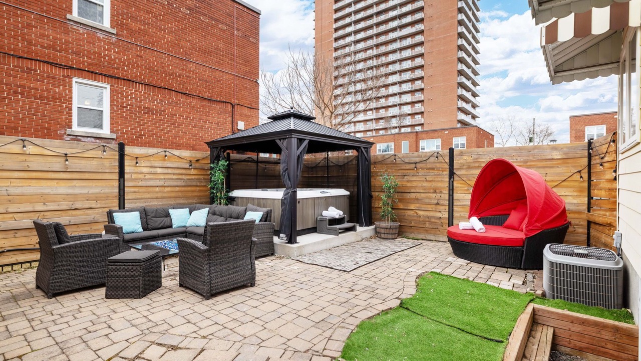 Photo of Patio Balcony in Westboro