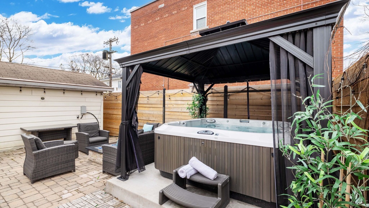 Photo of Patio Balcony in Westboro
