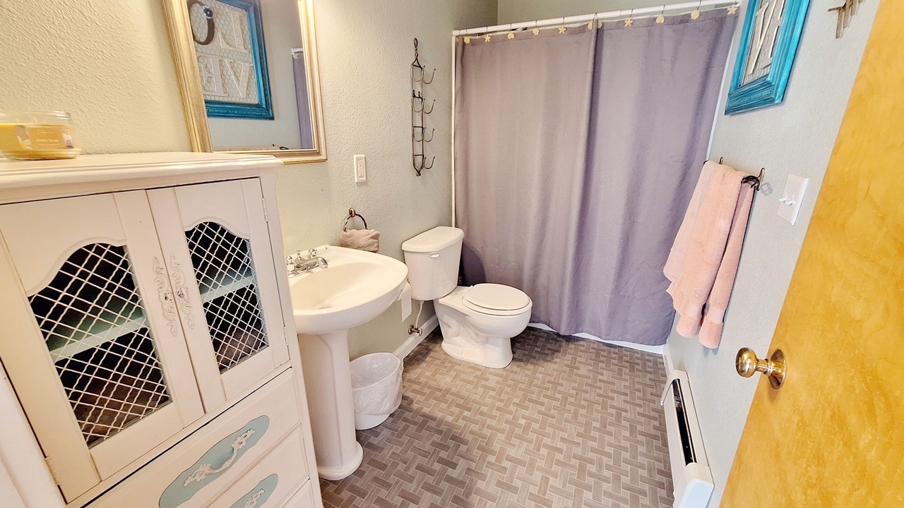 Photo of Bathroom in Pendleton