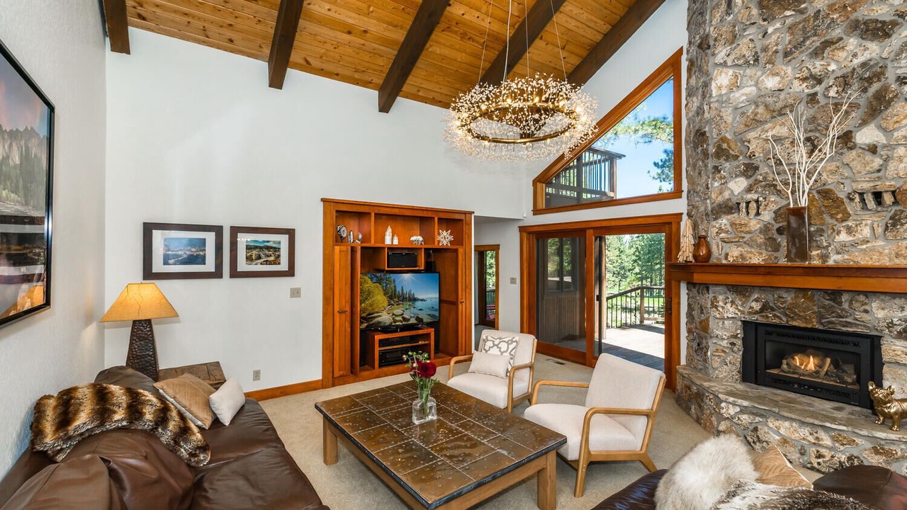 Photo of Livingroom in Truckee