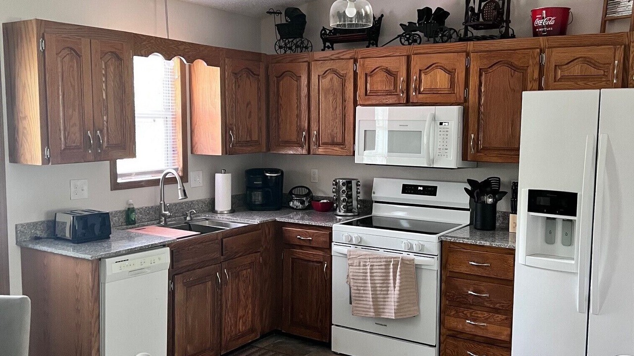 Photo of Kitchen in St. Robert