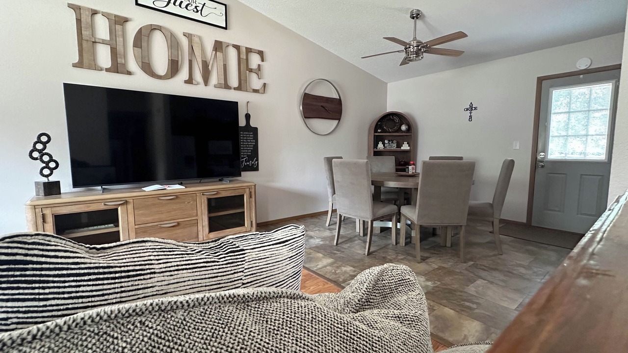 Photo of Livingroom in St. Robert