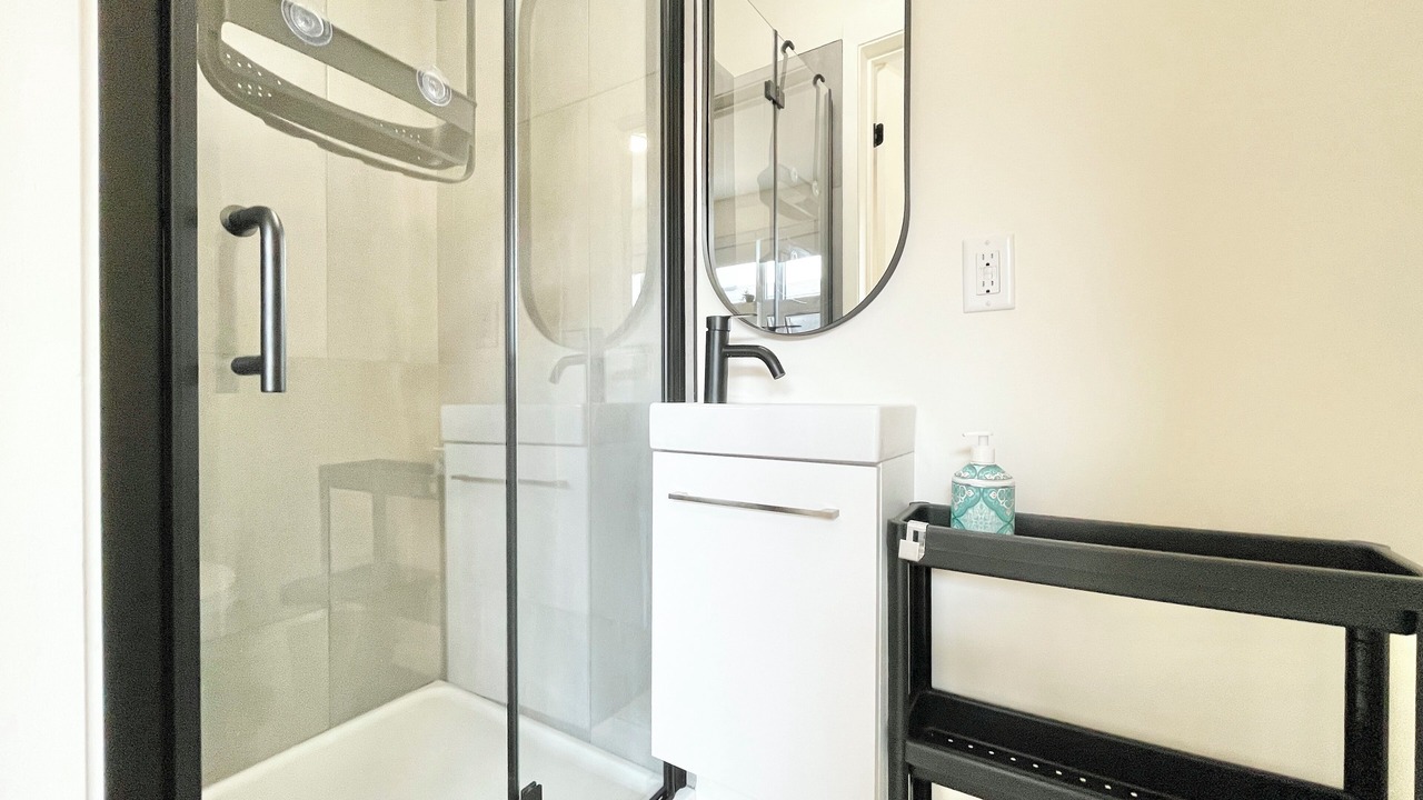 Photo of Bathroom in Hintonburg