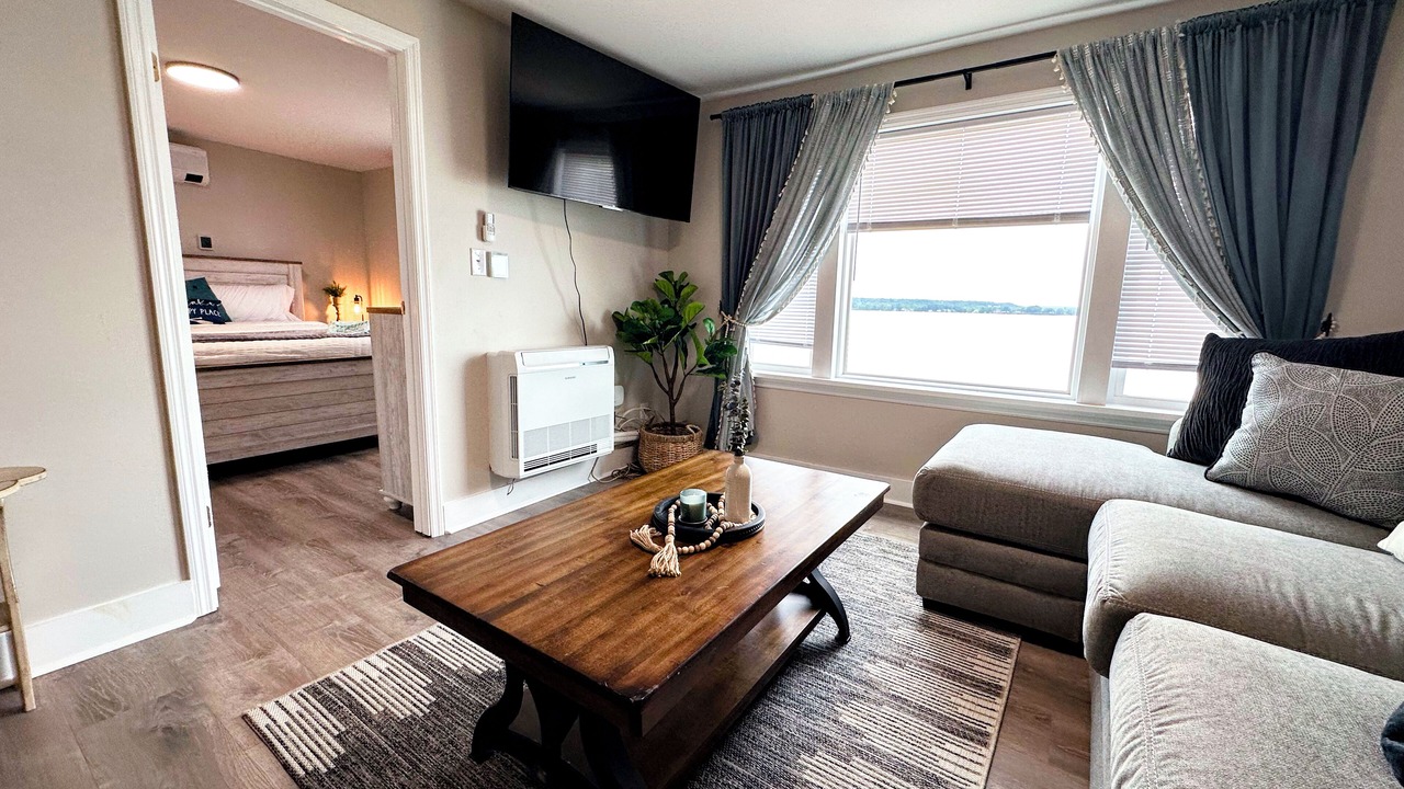 Photo of Livingroom in Saratoga Springs
