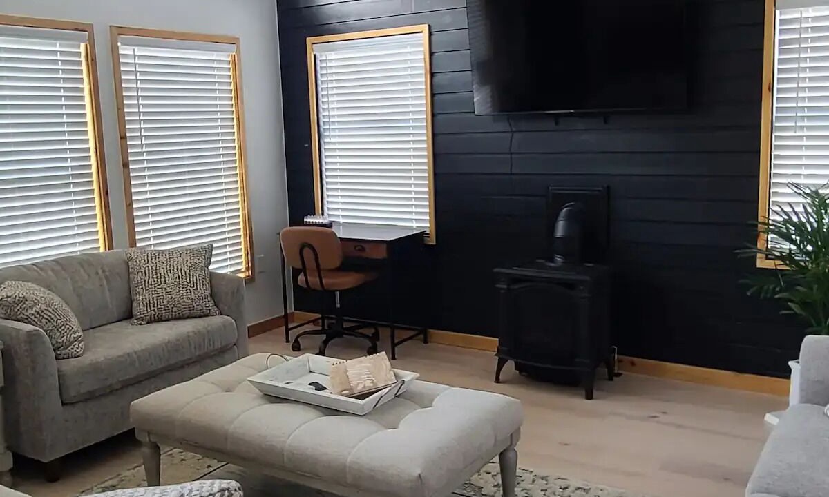 Photo of Livingroom in Powell