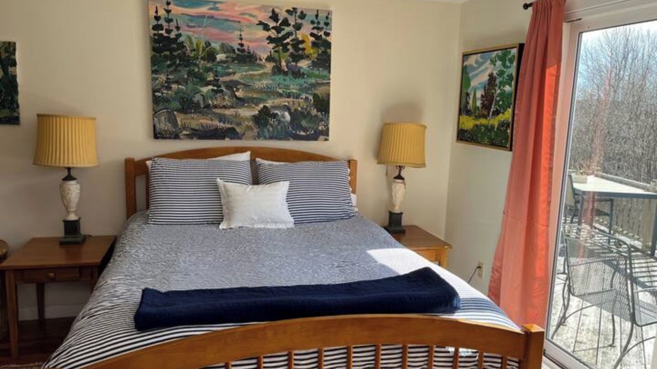 Photo of Bedroom in Northport