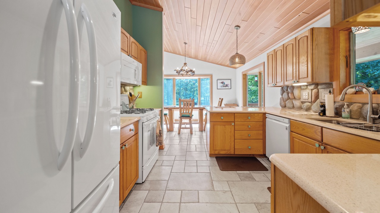 Photo of Kitchen in St. Helen