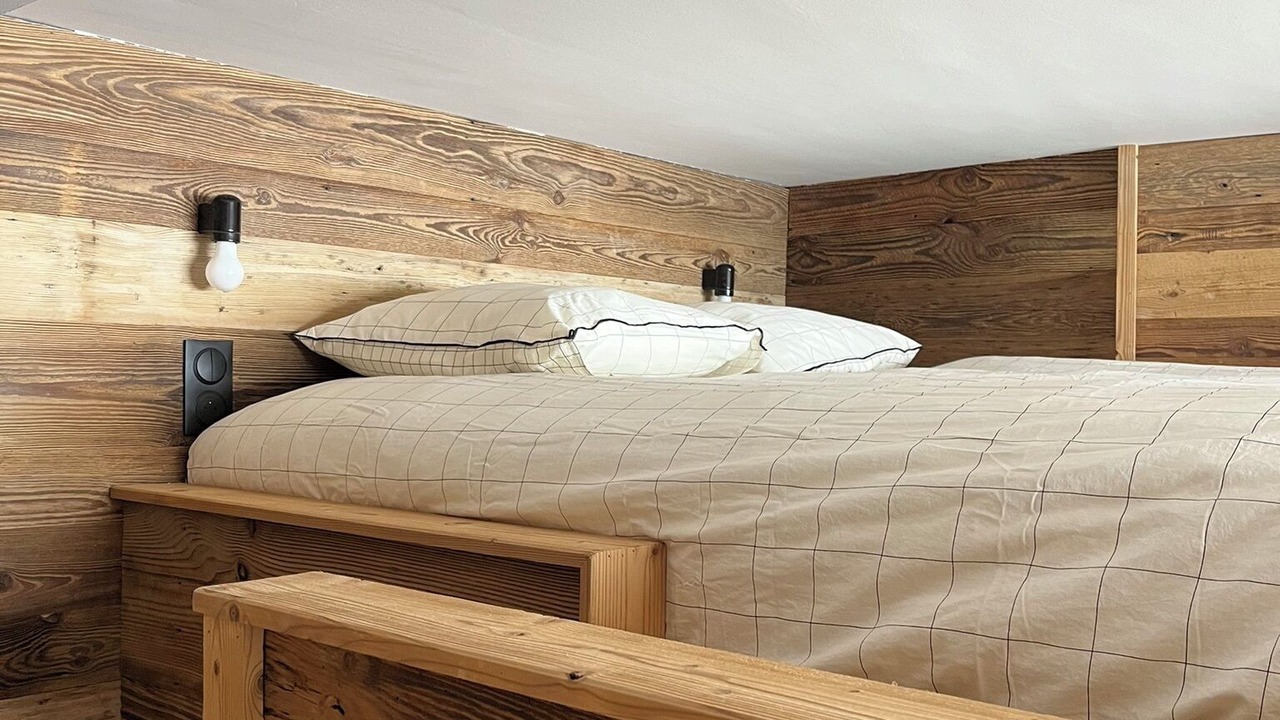 Photo of Bedroom in Eclose-Ouest