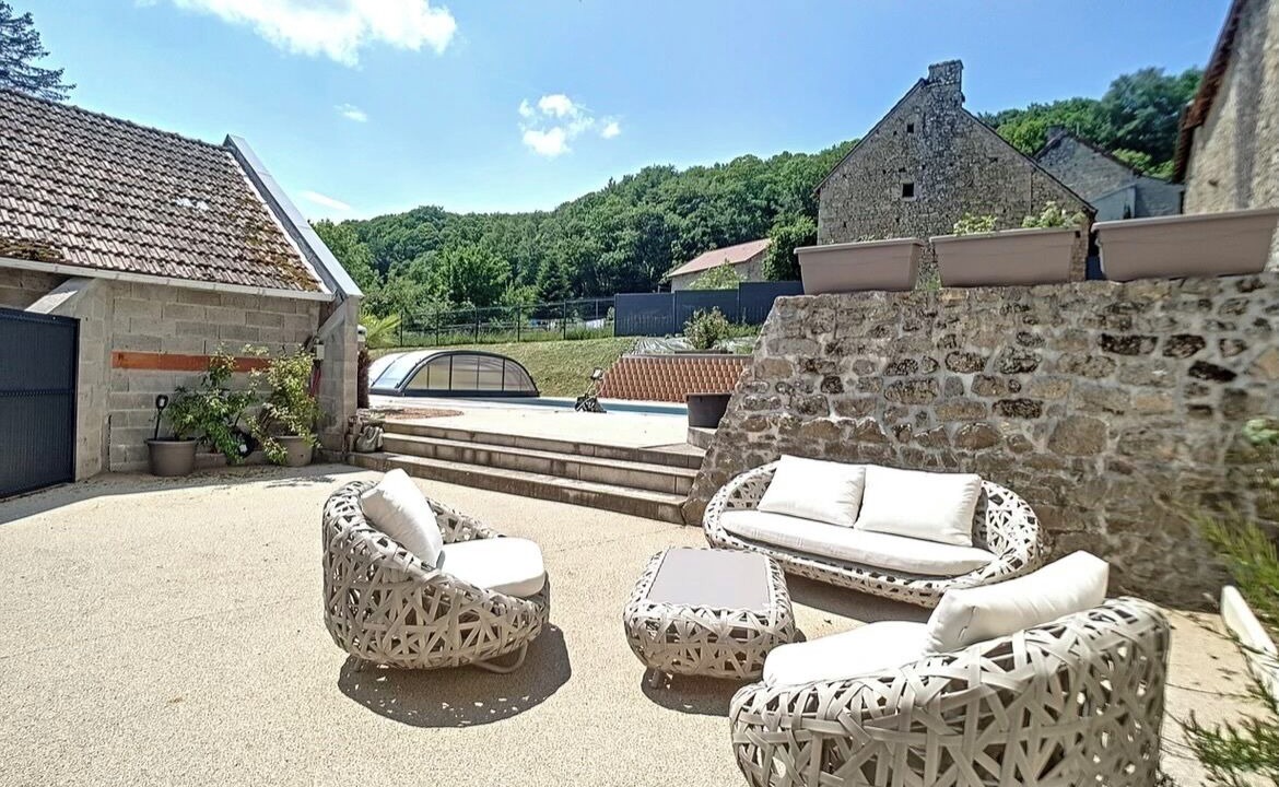 Photo of Patio Balcony in Saint-Yrieix-les-Bois