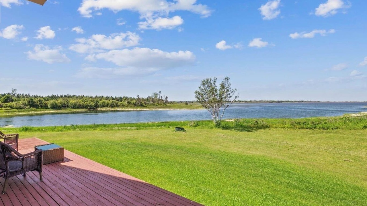 Photo of Patio Balcony in Brackley Beach