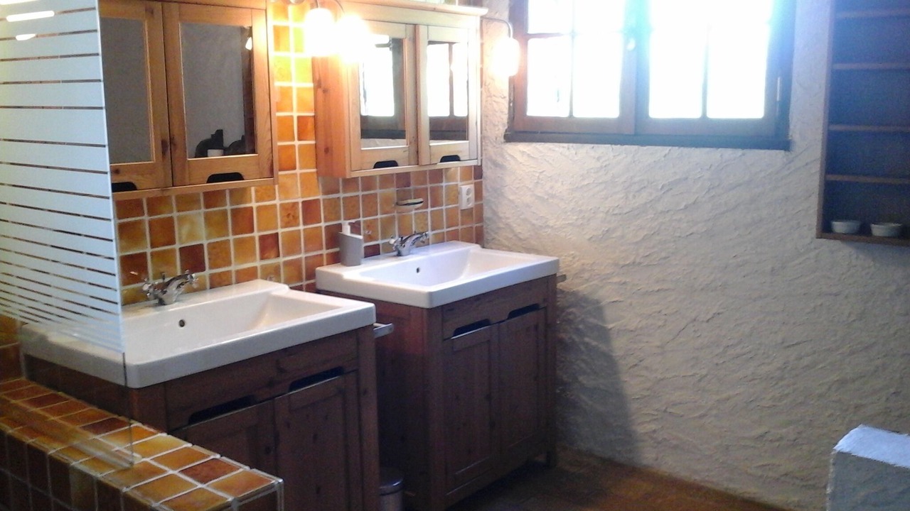 Photo of Bathroom in Saint-Marcel-d'Aredeche