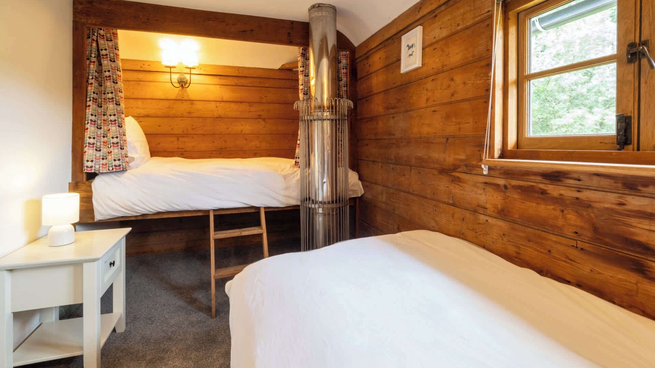 Photo of Others in Bilting