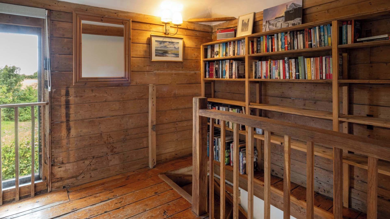 Photo of Others in Bilting