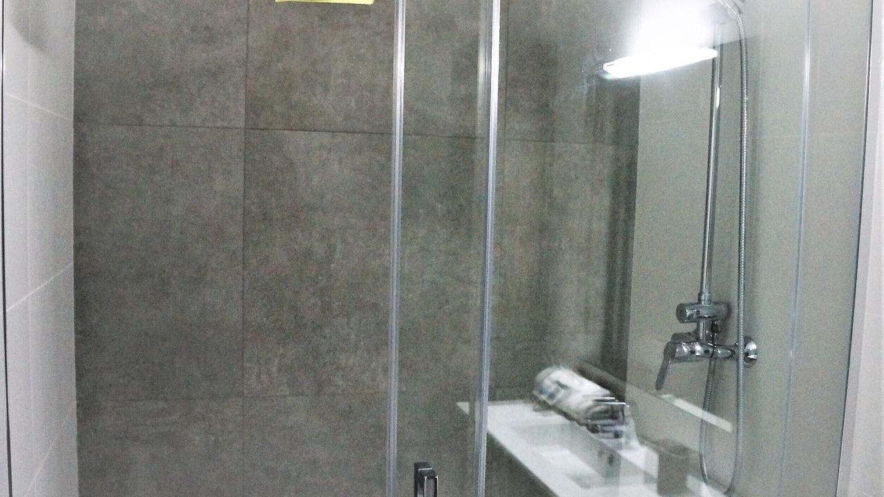 Photo of Bathroom in Pals