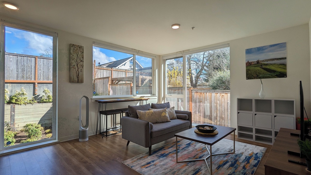 Photo of Livingroom in Wallingford