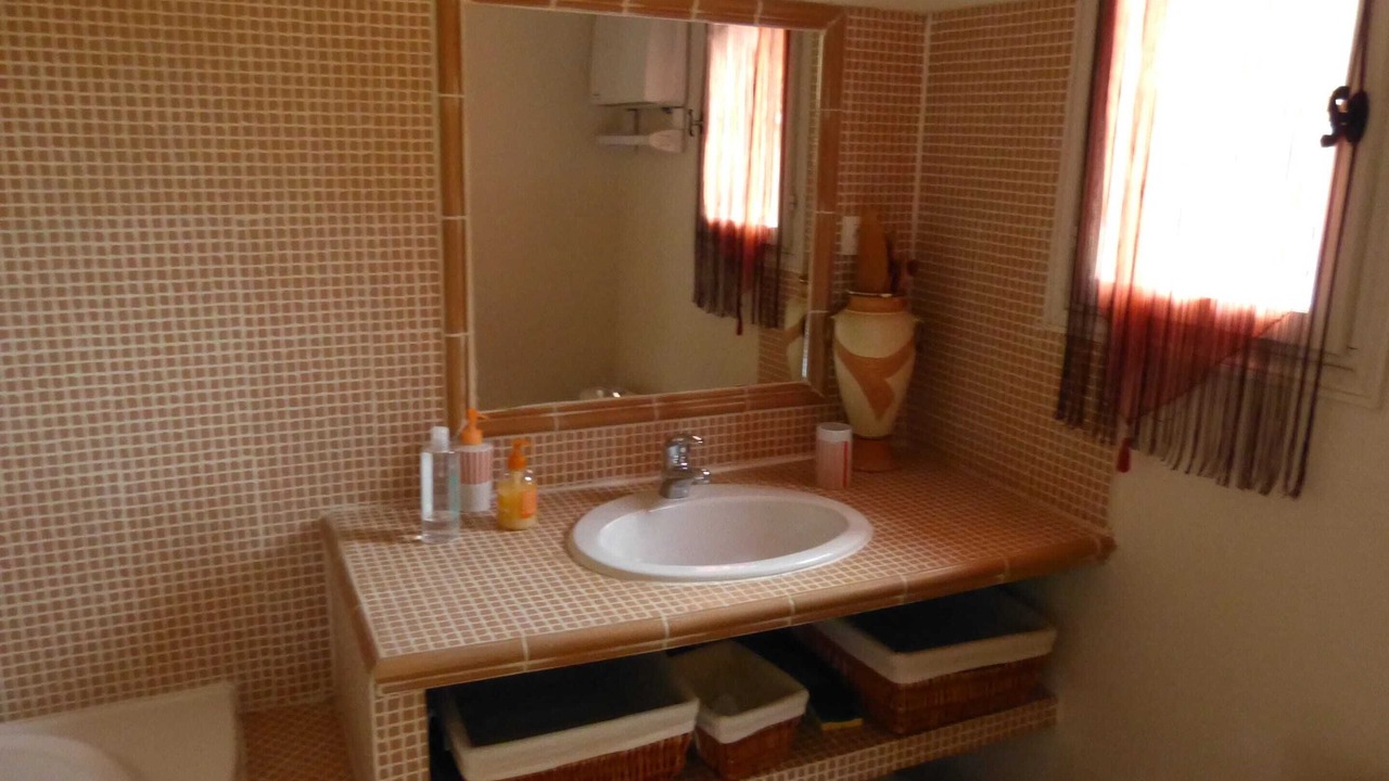 Photo of Bathroom in Epinay