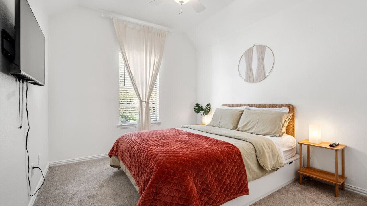 Photo of Bedroom in Valley Ranch