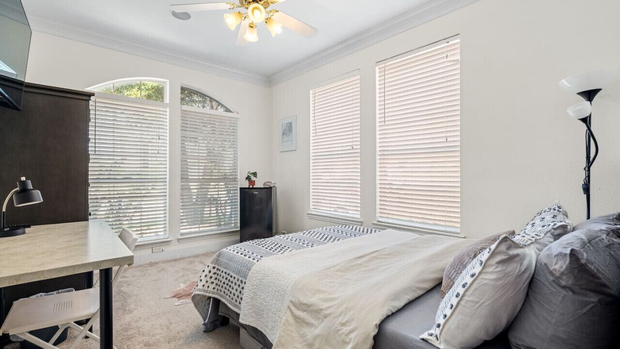 Photo of Bedroom in Valley Ranch