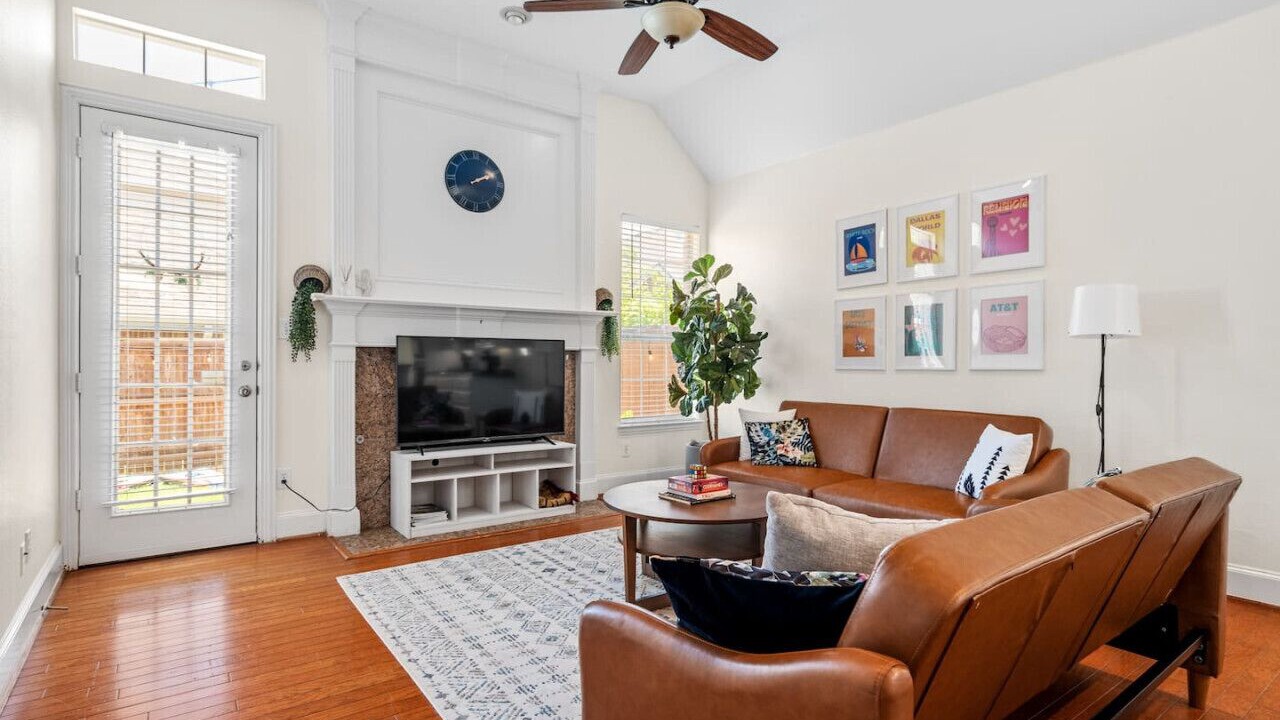 Photo of Livingroom in Valley Ranch