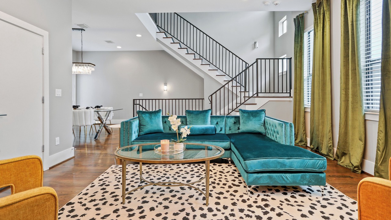 Photo of Livingroom in South Central Houston