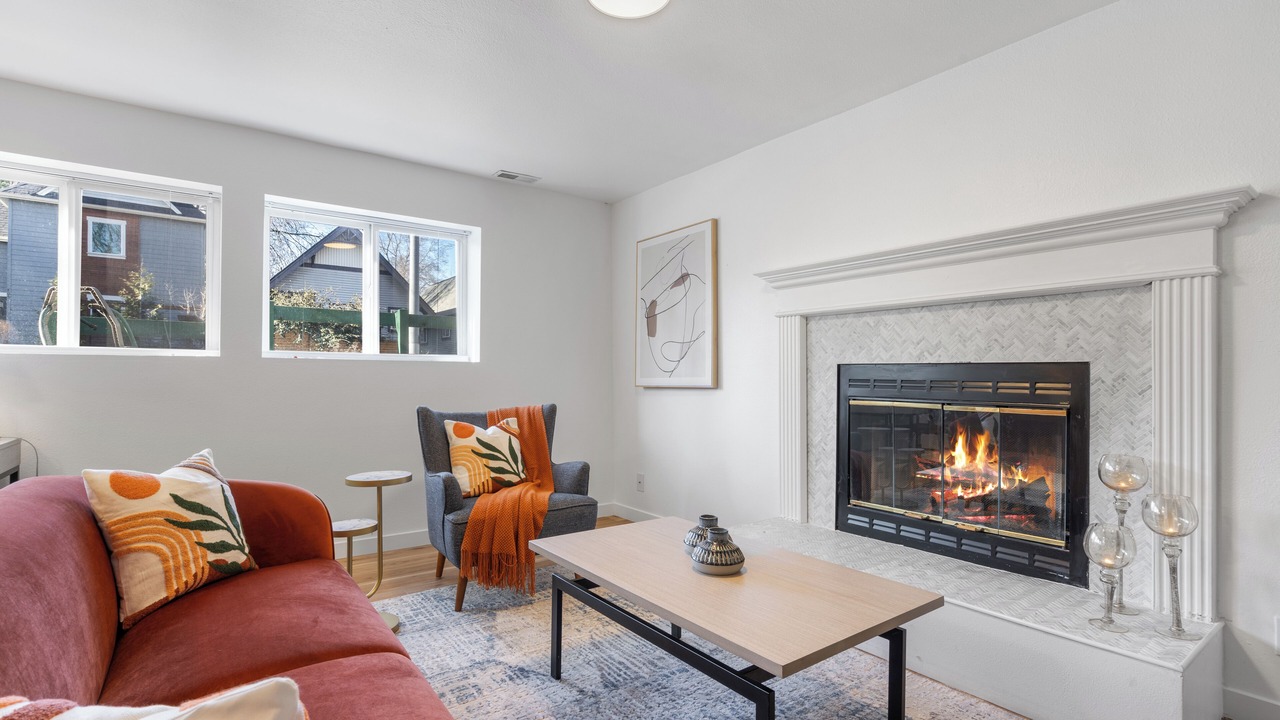 Photo of Livingroom in Central District