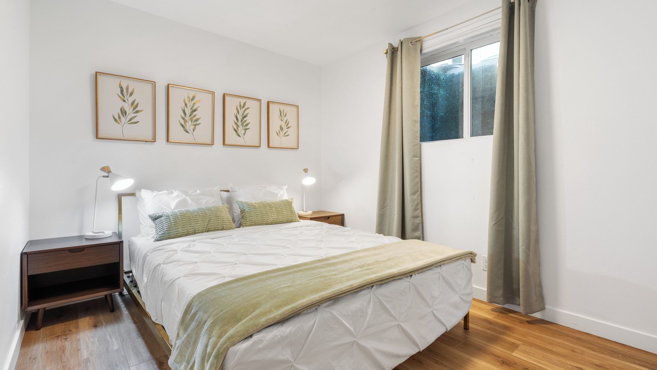 Photo of Bedroom in Central District