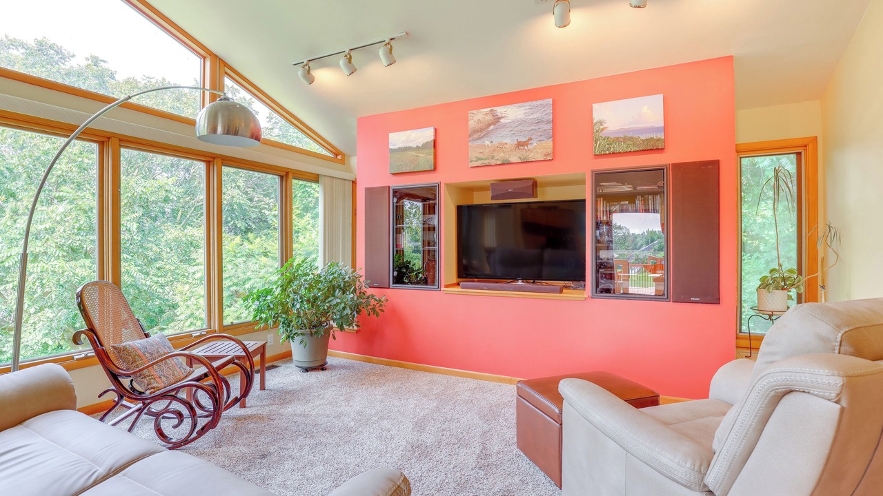 Photo of Livingroom in Ionia