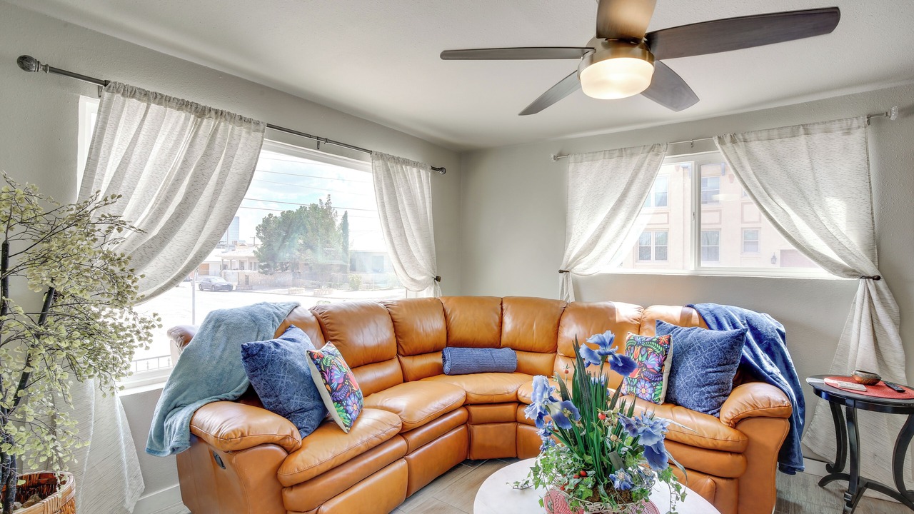 Photo of Livingroom in El Paso