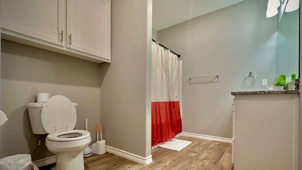 Photo of Bathroom in Durant