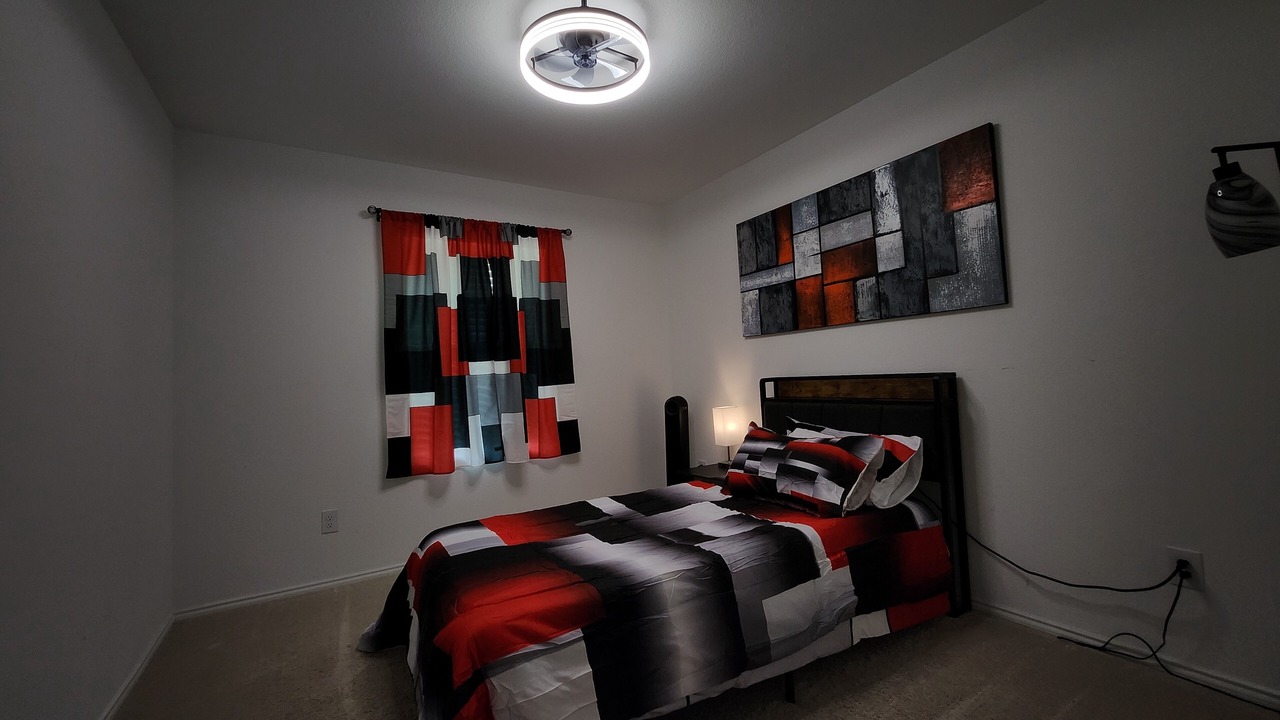 Photo of Bedroom in Hutchins