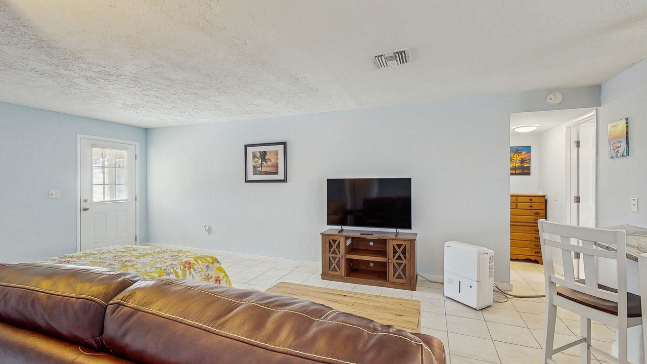 Photo of Livingroom in Englewood