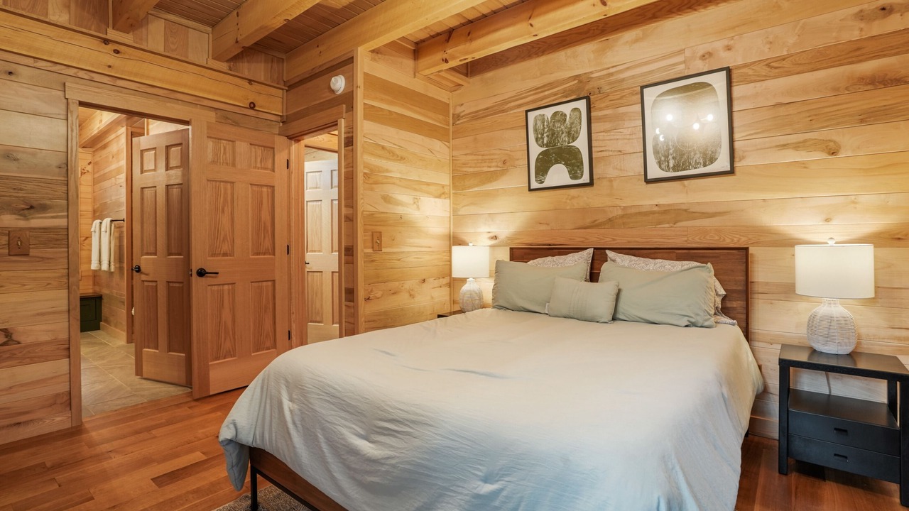 Photo of Bedroom in Logan