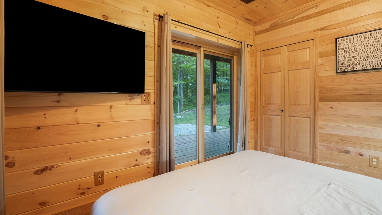 Photo of Bedroom in Logan
