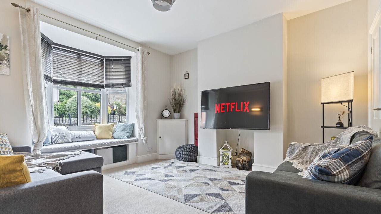 Photo of Livingroom in Alton