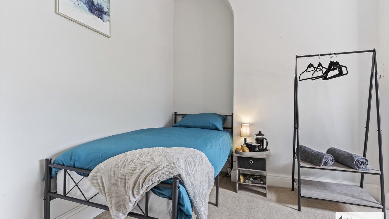 Photo of Bedroom in Alton