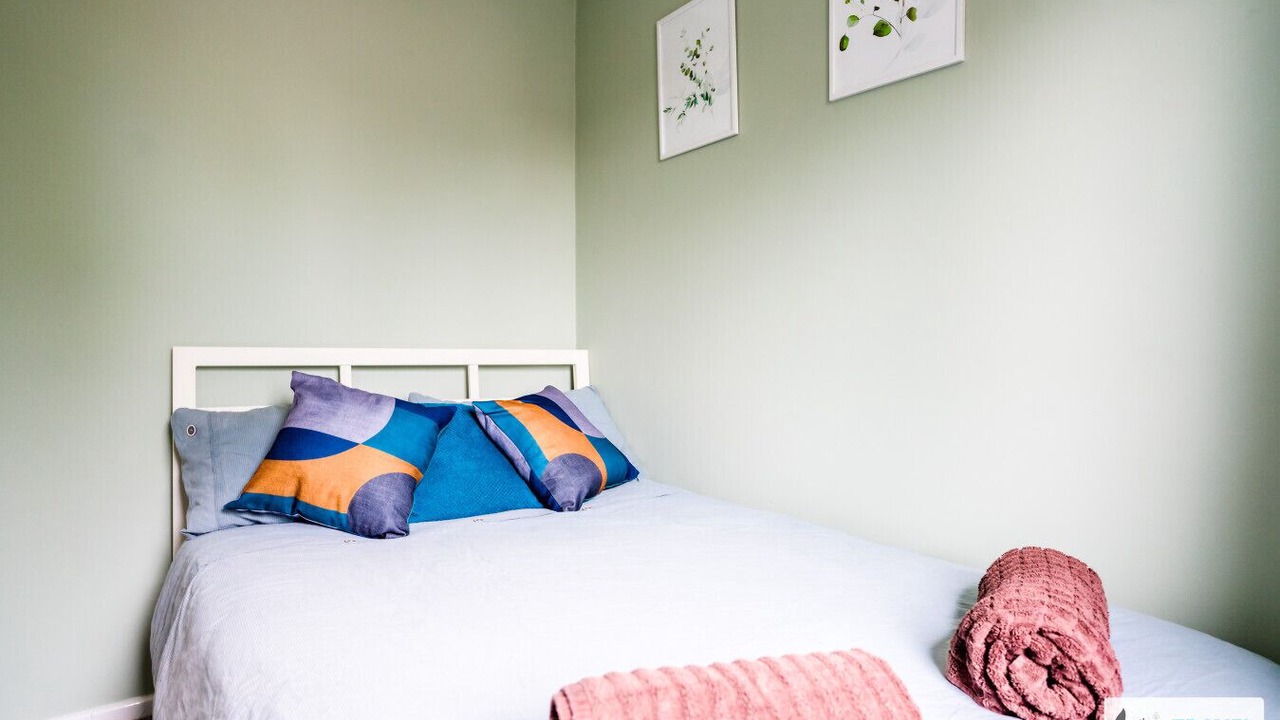 Photo of Bedroom in Nottingham