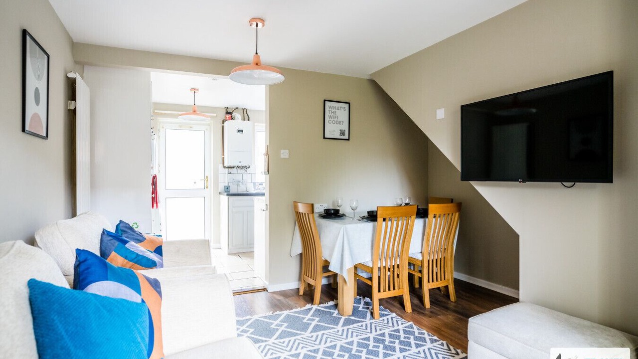 Photo of Livingroom in Nottingham